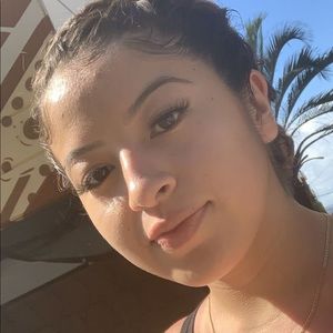 Meet your Posher, Lizeth